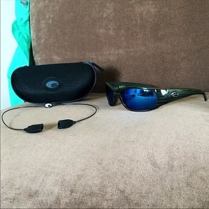Costa Del Mar hammerhead glasses